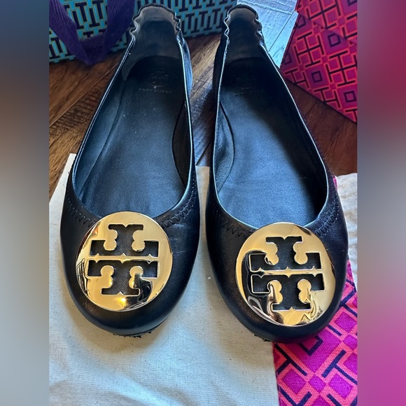Tory Burch Minnie Travel Medallion Ballet Leather Flat Black Gold Sz 6.5 - Picture 6 of 6